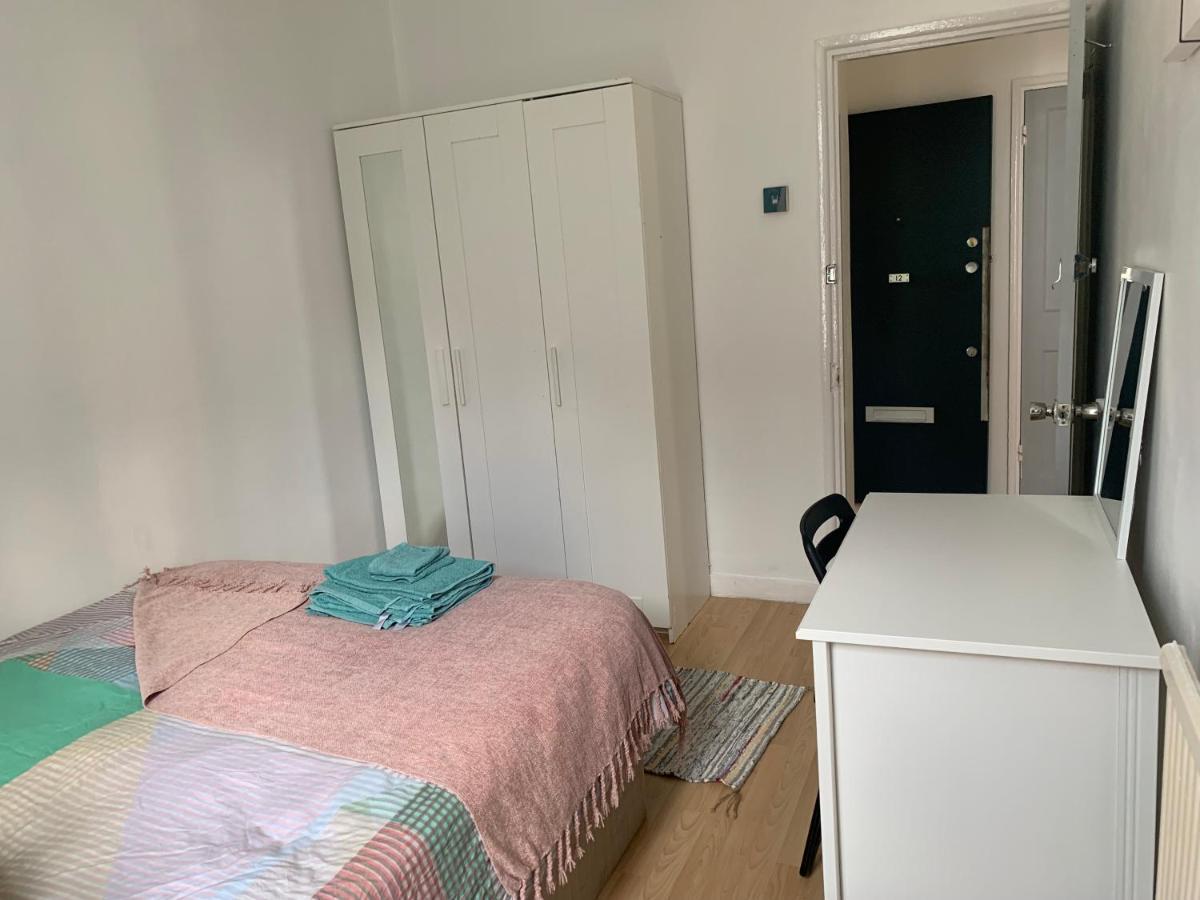 Stunning 3 Bedroom Flat In Stockwell London Bagian luar foto