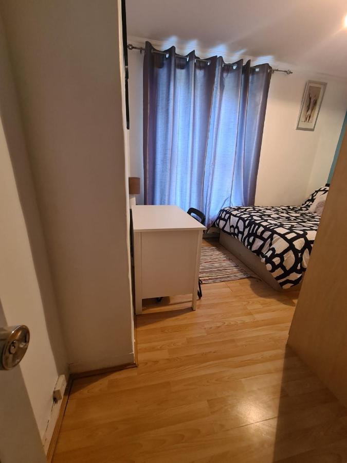 Stunning 3 Bedroom Flat In Stockwell London Bagian luar foto