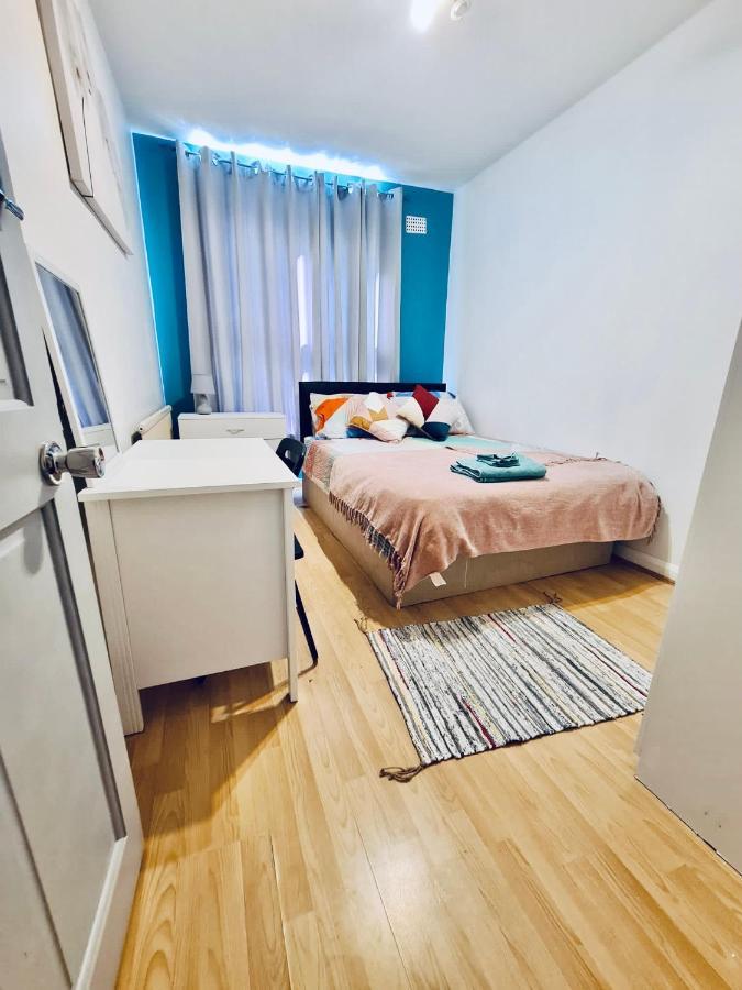 Stunning 3 Bedroom Flat In Stockwell London Bagian luar foto