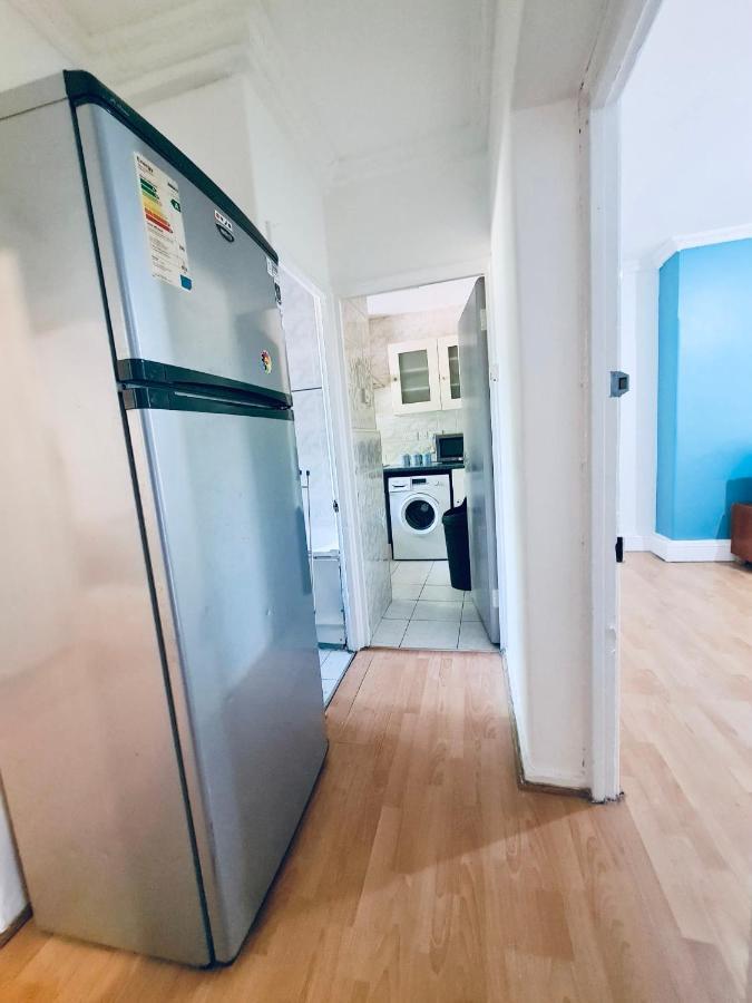 Stunning 3 Bedroom Flat In Stockwell London Bagian luar foto
